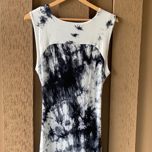 Parisian Tie Dye Cutout Maxi Sleeveless Dress - Picture 8 of 14